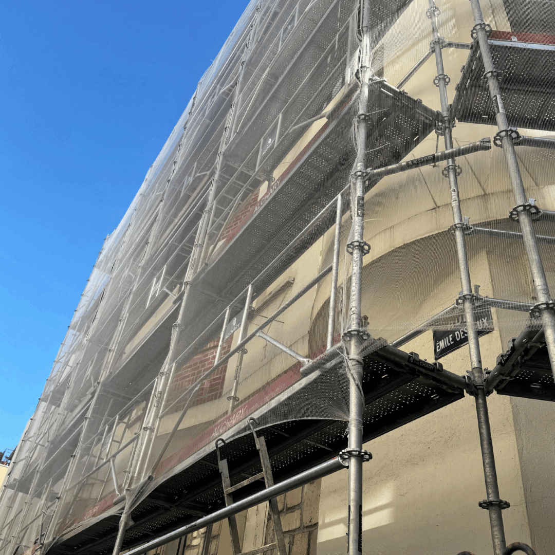 Échafaudage multidirectionnel VERO en location à bas prix pour un chantier de rénovation à Paris